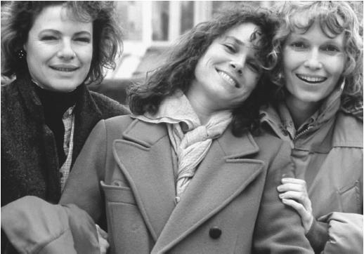 Barbara Hershey (center) with Dianne Wiest and Mia Farrow (right) in Hannah and Her Sisters